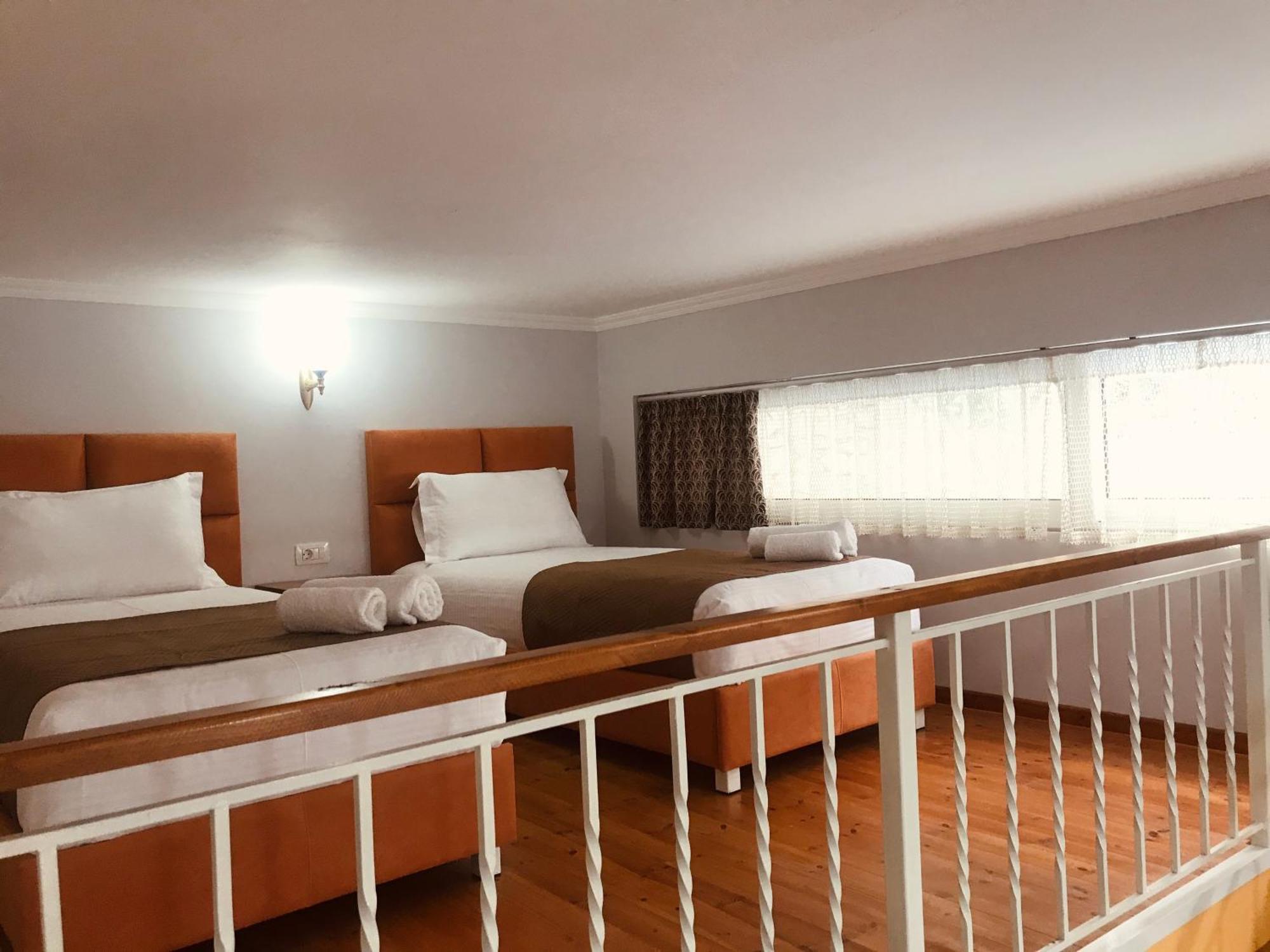 Crown Deluxe Apartments Sarandë Eksteriør bilde