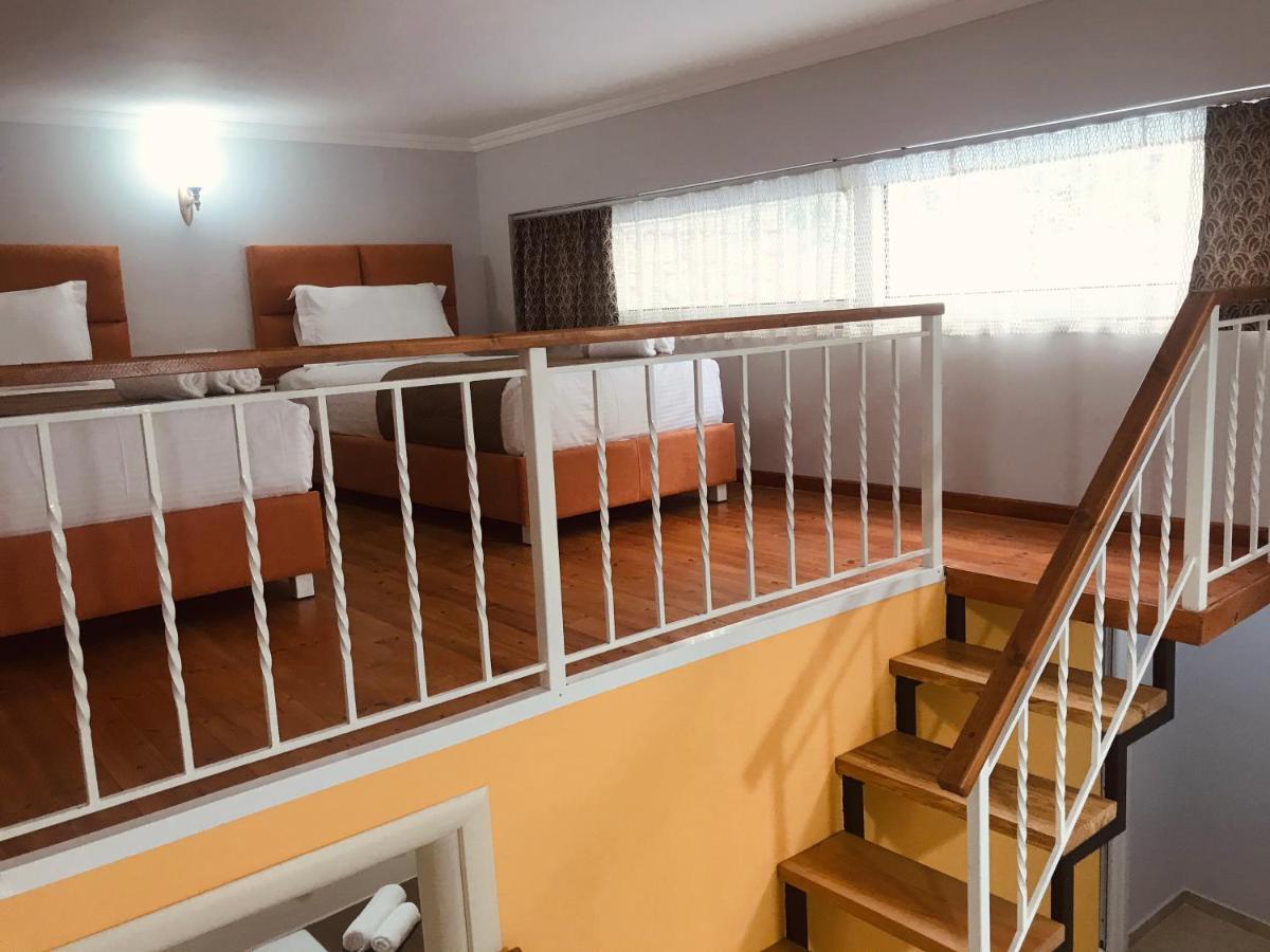 Crown Deluxe Apartments Sarandë Eksteriør bilde