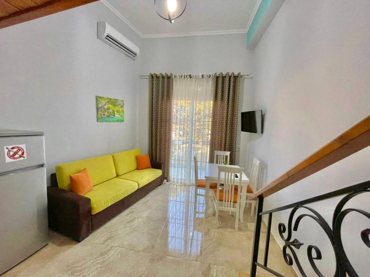 Crown Deluxe Apartments Sarandë Eksteriør bilde
