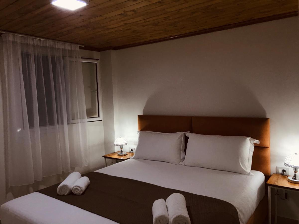 Crown Deluxe Apartments Sarandë Eksteriør bilde