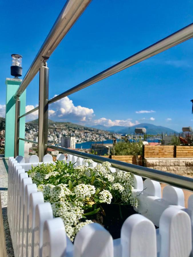 Crown Deluxe Apartments Sarandë Eksteriør bilde