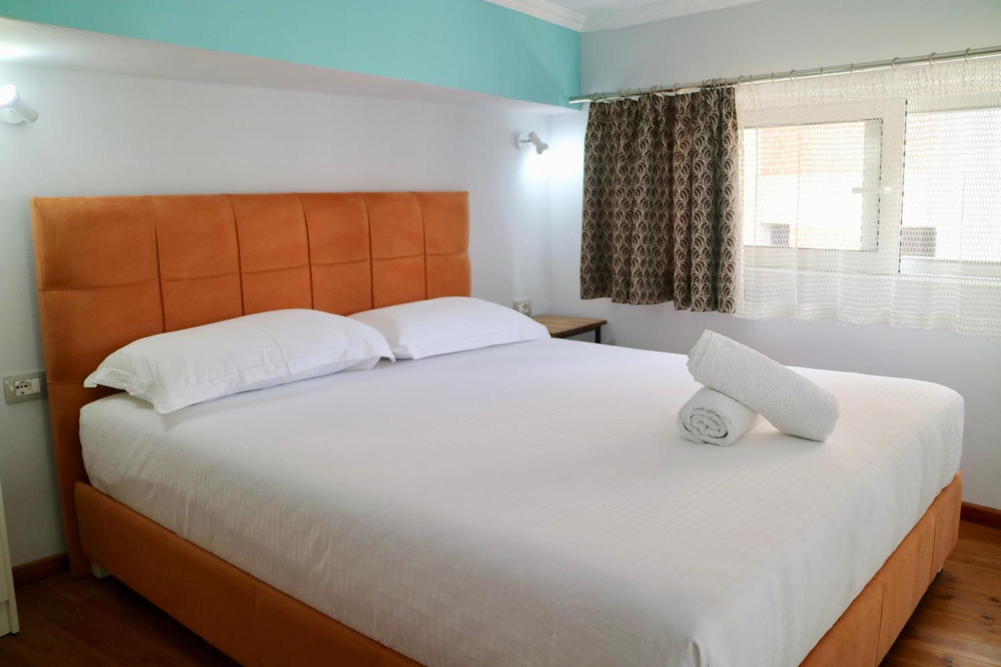 Crown Deluxe Apartments Sarandë Eksteriør bilde