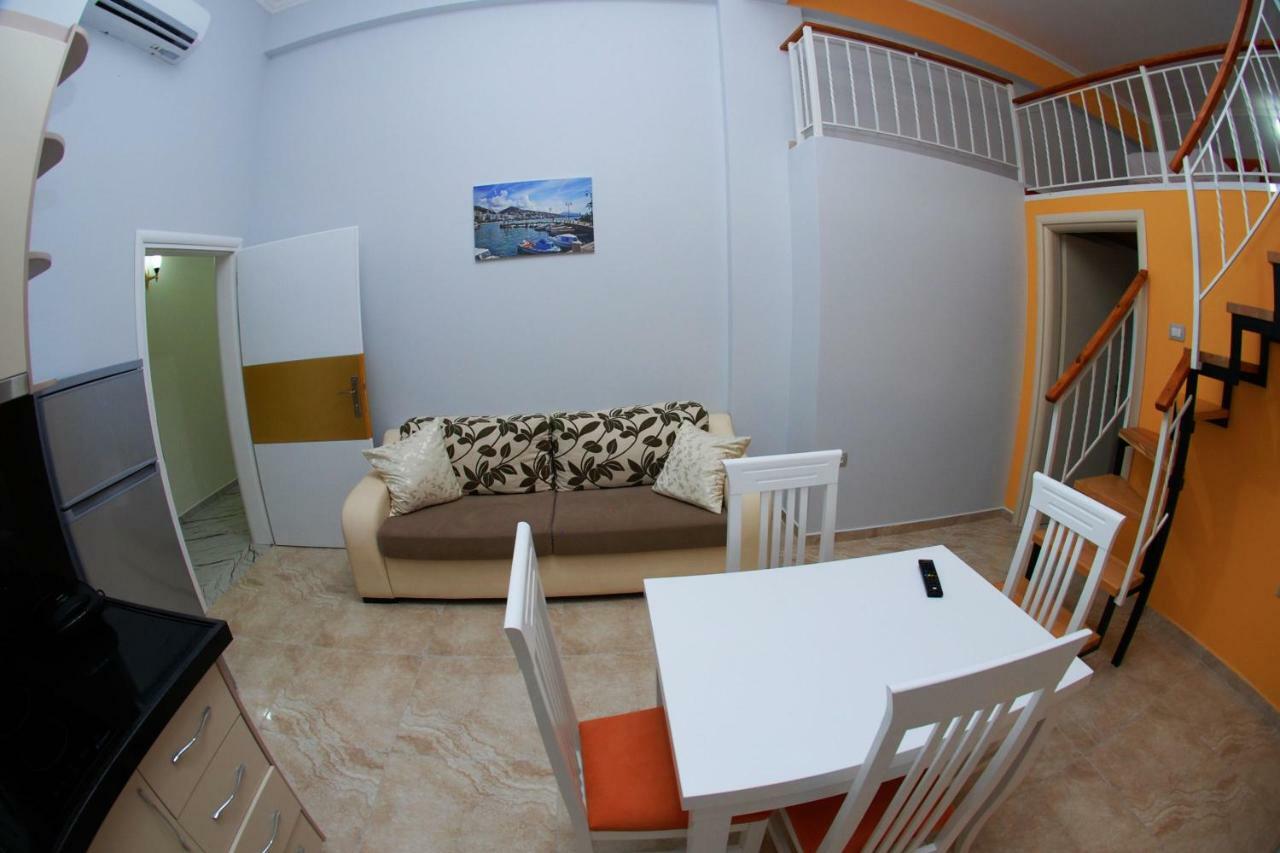 Crown Deluxe Apartments Sarandë Eksteriør bilde