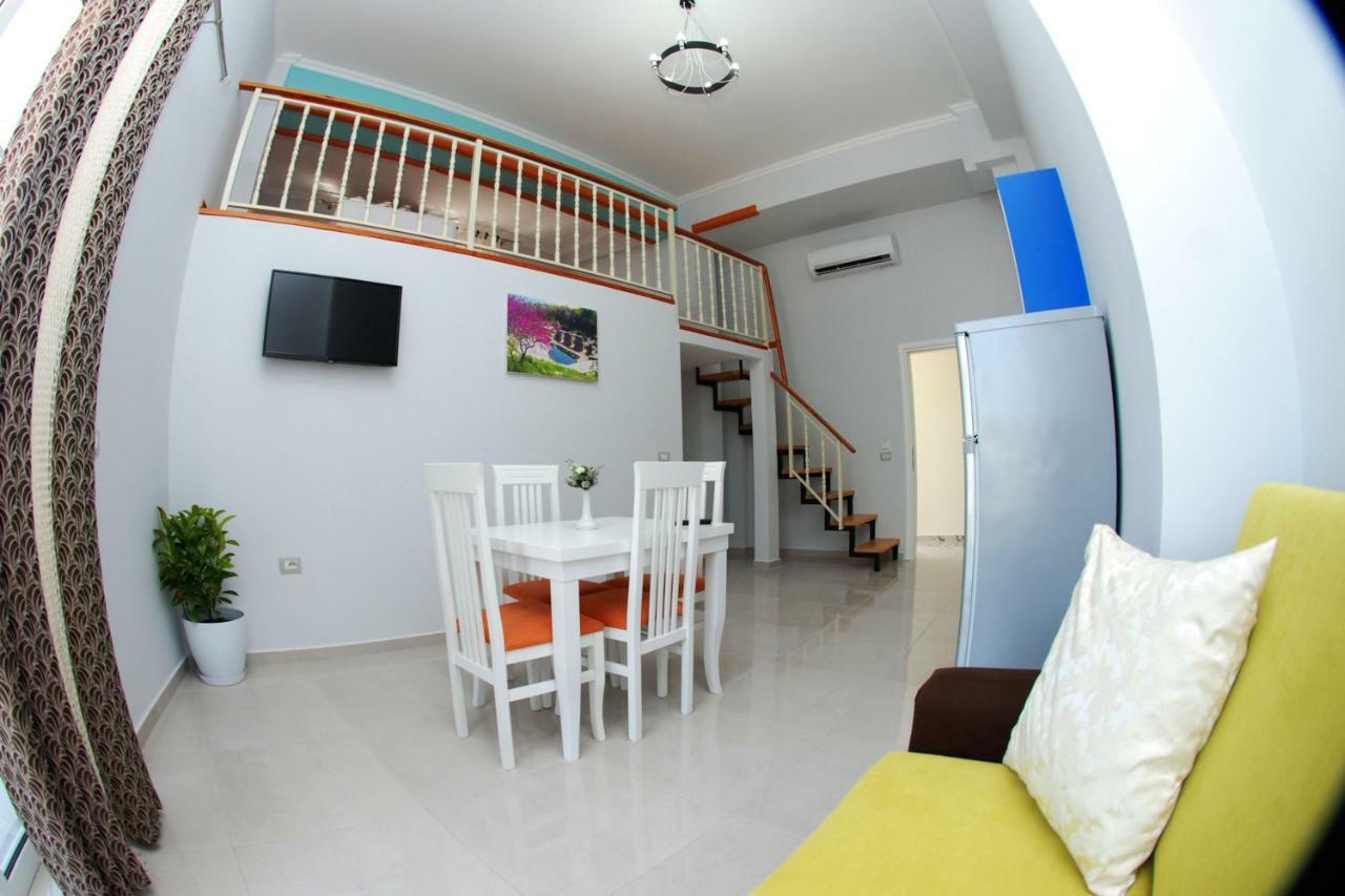 Crown Deluxe Apartments Sarandë Eksteriør bilde